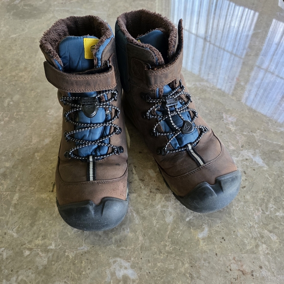 Keen Kids Shoes in Brown and Blue - Picture 1 of 7